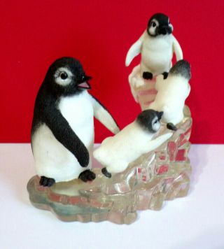 Hamilton Up We Go Polar Playmates Artic Escapades Penguin Figurine