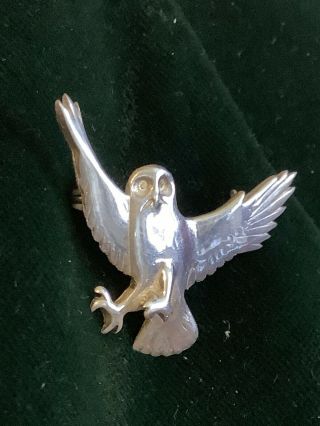 Vintage Ola Gorie - ‘omg St.  Sil’ - Barn Owl In Flight - Sterling Silver Brooch/ Pin
