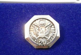Us Federal 20 Year Service Award Pin