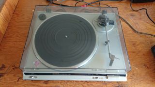 Technics Quartz Sl - Qd2 Vintage Turntable Record Player