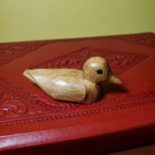 VINTAGE MINIATURE HAND CARVED WOODEN DUCK DOLLHOUSE 2