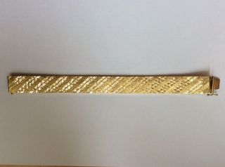 VINTAGE 1980 ' s WIDE GOLD PLATE ARTICULATED FANCY DIAMOND CUT STRAP BRACELET 2