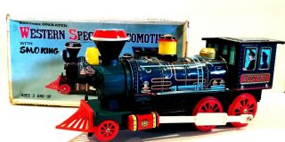 VINTAGE BATTERY OPERATED WESTERN SPECIAL LOCOMOTIVE PLASTIC TIN TRAIN SMOKING 2