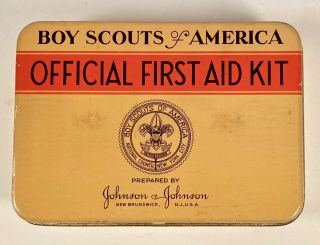 Vintage Boy Scouts Official First Aid Kit Box Tin Case Bsa Johnson & Johnson