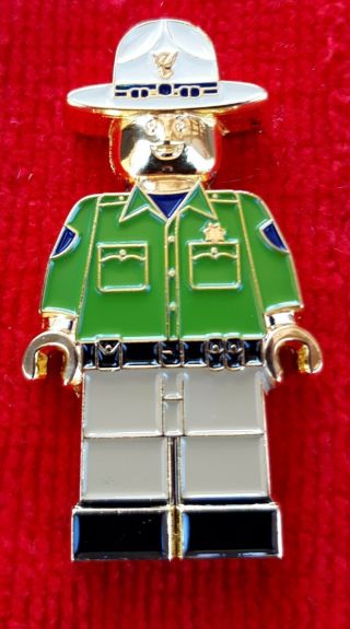 California Highway Patrol Officer Lego Green Jacket Coin (ela Chp Lapd Police)