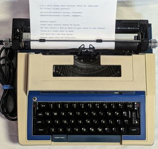 Vintage Smith - Corona Sterling,  Model 3lrj Electric Typewriter W/ Hard Case