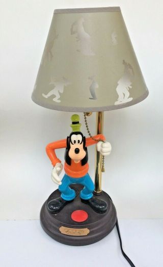Vintage Walt Disney Goofy Animated Talking Lamp Collectible 20 "