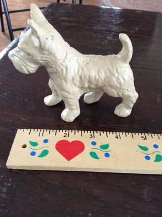 Vintage Cast Iron Scottish Terrier Figurine Scottie Dog