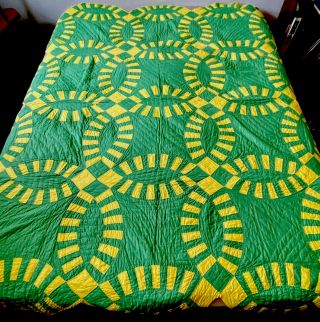 Pretty Bright Vtg 1940’s 50’s Green&yellow Double Wedding Ring Quilt W/2 Runners