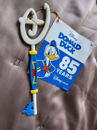 Disney Store Key - Donald Duck 85th Anniversary/ 85 Years - With Tag