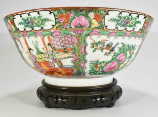 Chinese Rose Medallion Porcelain Center Bowl With Wood Stand