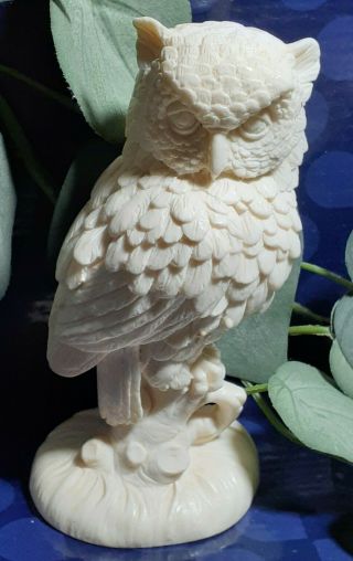 Vintage White 5.  5 " White Owl Figurine/statue A Santini Italy Pristine