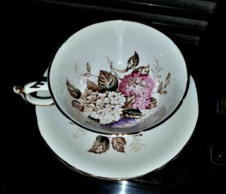 Vintage Paragon W/ Hydrangea Bouquet Wide Cup Saucer Double Warrant