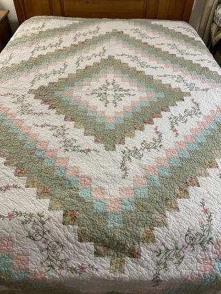 Gorgeous Vintage Trip Around The World Embroidered Accents Quilt 101x 89 " 351