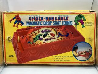 Vintage The Spider - Man & Incredible Hulk Magnetic Drop Shot Tennis Game