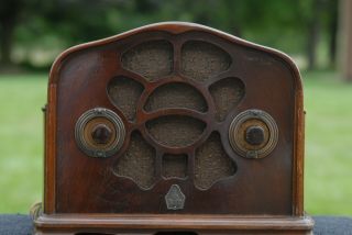 Vintage Art Deco 1930s Emerson Tube Radio With Ingraham Cabinet Design