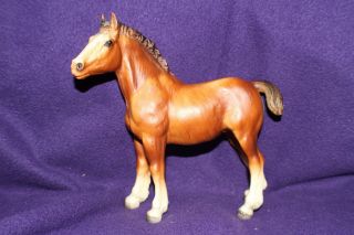 Breyer Model Horse - Traditional 1:9 Scale - Clydesdale Foal - 84