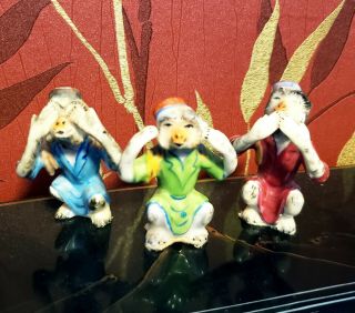 3 Wise Monkeys Vintage Chinese Asian Porcelain Figures Hear No Evil 2.  5 "