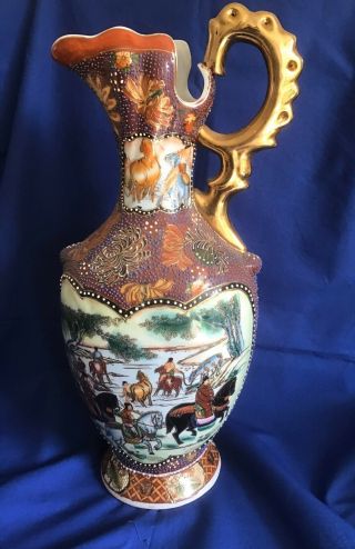 Antique Chinese Jug/urn.  Hunting Scene.  Era 1950’s.  Quite Rare.  Collectible.