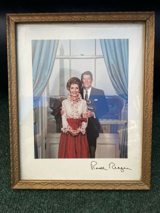 Auto Signed Lady Nancy President Ronald Reagan Photo