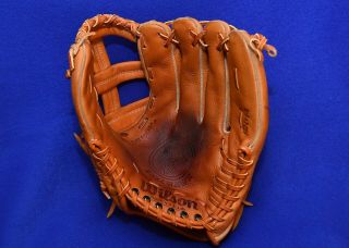 Vintage Wilson A2014 Model Baseball Glove.  Made In Usa.  I Web.  Grip - Tite Pocket.