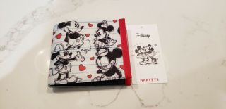 Harveys Disney Mickey Loves Minnie Seatbelt Billfold Boyfriend Wallet
