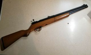 Vintage Crosman 1400 Pump Up Air Rifle 22 Cal Pellet Gun / Doesnt Hold Air/as Is
