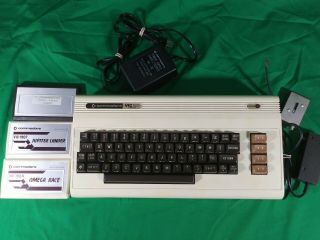 Vintage Commodore Vic20 Computer Turns On W/ Games