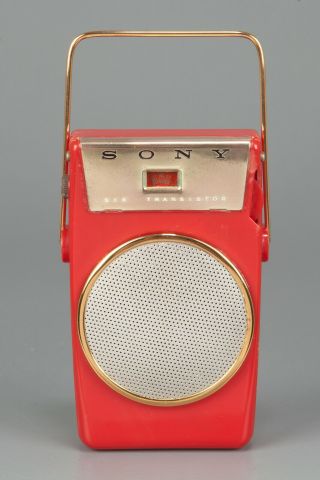 Vintage 1950s Sony Tr - 610 Transistor Radio In Red