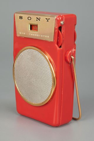 Vintage 1950s SONY TR - 610 Transistor Radio in Red 3