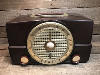 Vintage 1950s Zenith Art Deco Bakelite Tube Radio Model K 526 (s - 19493)