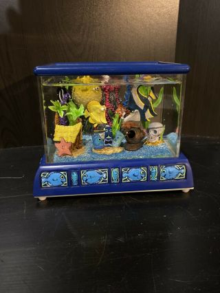 Disney Finding Nemo Aquarium Fish Tank Snow Globe Music Box