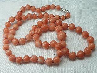 Vintage Salmon Pink Real Coral Beads Necklace 25.  32g