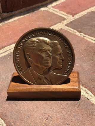 1985 Official Medal President Ronald Reagan Second Inauguration With Stand
