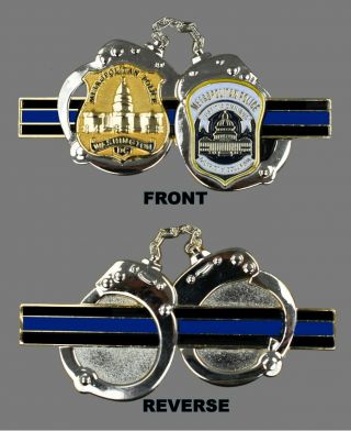 Metropolitan Police,  D.  C.  " Handcuffs " Challenge Coin With Thin Blue Line