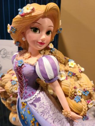 Disney Showcase Couture De Force Rapunzel Figurine by Enesco NIB 2