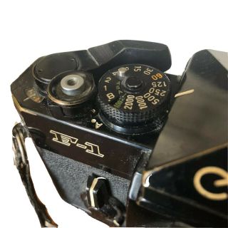 Vintage Canon F1 Film SLR Camera Body S/N 563392 3