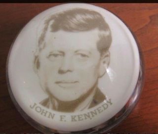 Vintage 1963 President John F.  Kennedy Paperweight Signed By Artist John Gentile