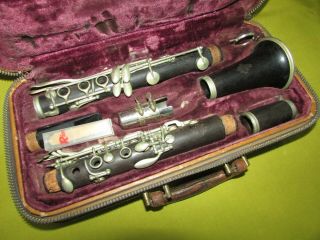 Vintage G.  Leblanc Paris Wood Clarinet & Hard Case,  G.  Leblanc Clarinet & Case,  Gc