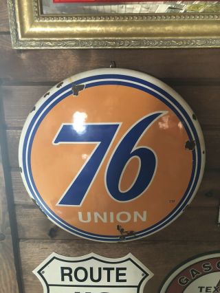 Vintage Porcelain Gas And Oil Union 76 Sign 13 3/4 Diameter