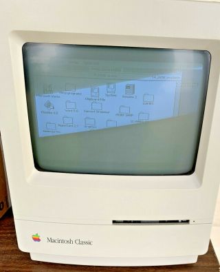 Apple Macintosh Classic Model M1420 Vintage 1991 Computer TURNS ON 3