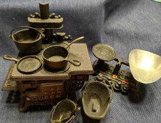 Vintage Queen Miniature Cast Iron Salesman Sample Stove & Scale W/accessories