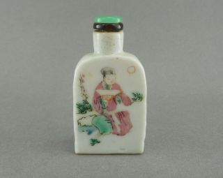 Antique Chinese Qing Dynasty 19th C Porcelain Snuff Bottle Famille Verte