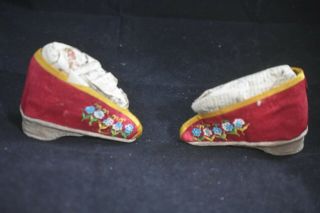 Antique 19th Century Pair Chinese Silk Lotus Shoes For Bound Feet
