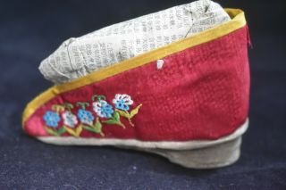 Antique 19th Century Pair Chinese Silk Lotus Shoes for Bound Feet 2