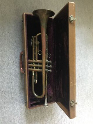 Vintage Olds Ambassador F.  E.  Olds & Sons Trumpet With Case.  Made In Los Angeles