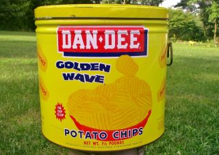 Vintage Rarer Dan Dee Potato Chip Golden Wave Advertising Tin Can Bucket 1 1/2lb