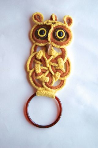 Vintage Crocheted Owl Wall Hanging Or Towel Bar - Yellow And Brown