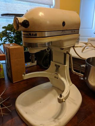 Vintage Hobart - Kitchenaid K5 - A 5 - Quart 10 - Speed Stand Mixer W/accessories White