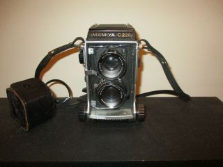 Vintage Mamiya C220 Professional Dual Lens Tlr Camera W/ 80mm Lens Japan